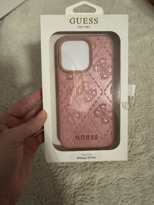 Etui guess iphone 15 pro