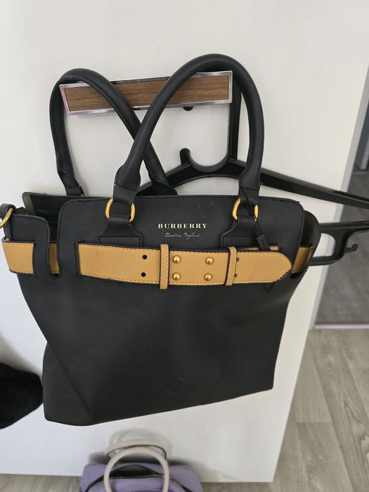 Сумочка.-тоут под Burberry.