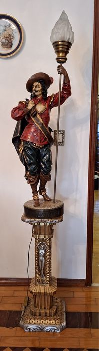 Candeeiro/estatueta Cavaleiro