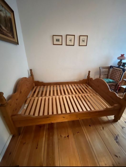 Piękne sosnowe łóżko 140x200 z materacem