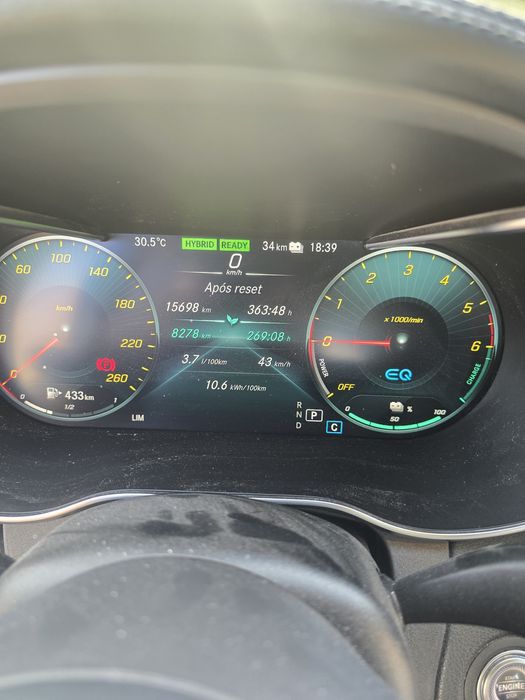 Mercedes-Benz C300de AMG -Plug-in Hybrid Night Edition — Performance,