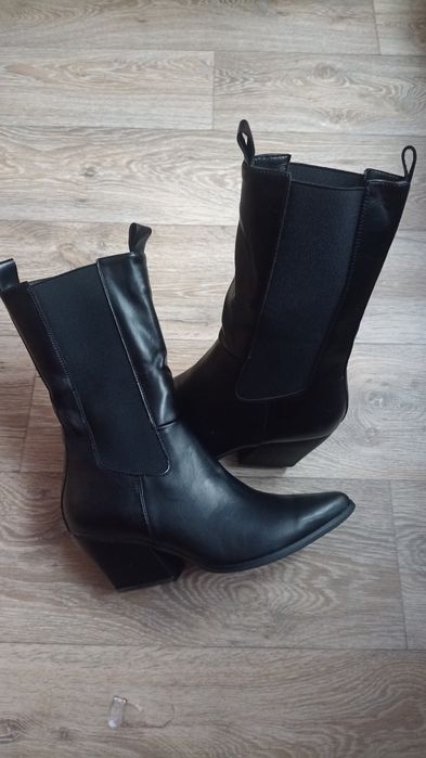 Kozaki 40 czarne nowe