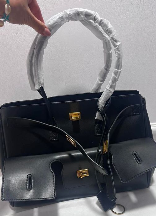 Balenciaga-Torebka kuferek/shooper Bel Air  czarna, nowa