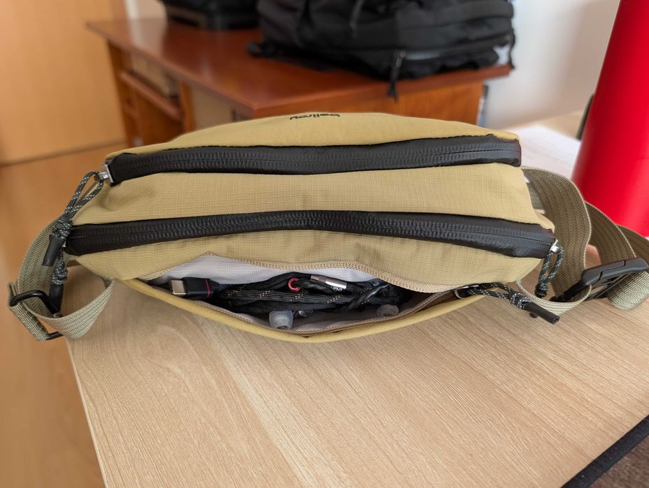 Bellroy Venture Ready Sling 2.5L Safari