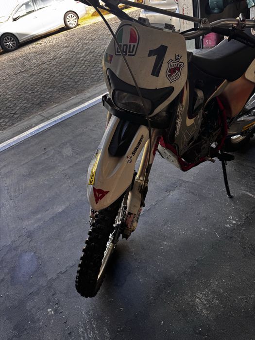 Vendo Mota Ajp Pr4 125 com motor CRF