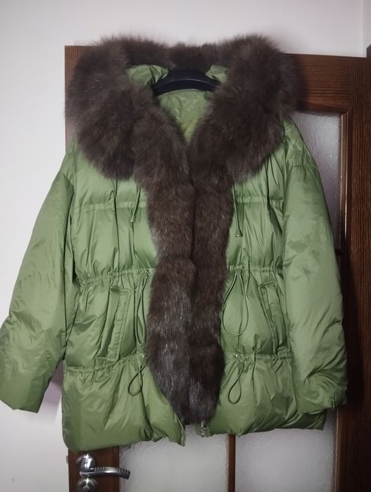 Пуховик з натуральним хутром