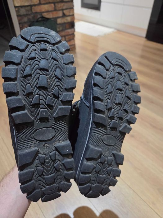 Buty zimowe Tommy Hilfiger 36