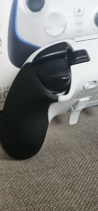 Razer Wolverine V2 Pro PS5 \ PC.