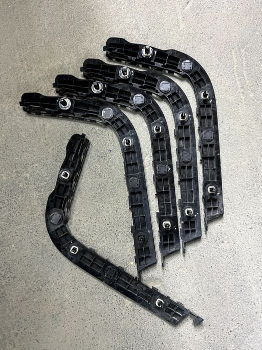 Кріплення заднього бампера Tesla Model 3