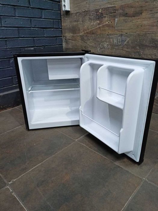 Міні холодильник Vestfrost VD143FW 85 см.  Вибір. Гарантія. Доставка