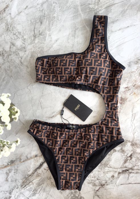 Купальник Fendi суцільний коричневий , всередині бавовна 100% розмір XS/S, фенді, фенди слитный
