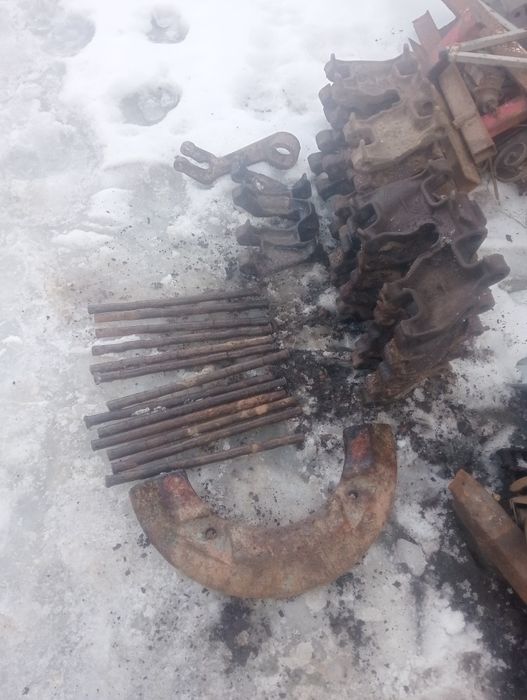 Продам траки в наявності 13шт