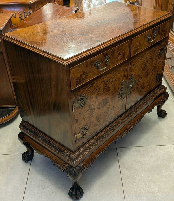 Bardzo piękna komoda na lwich łapach mahoń -sklep Dąbrowa Górnicza