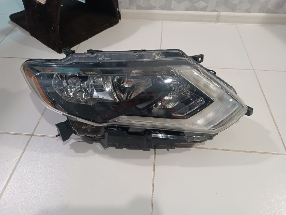 Фары нисан Rague