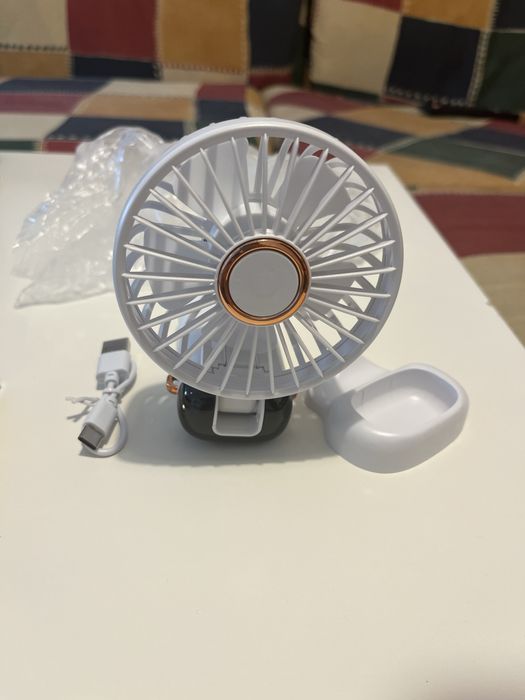 Ventoinha portatil USB com 5 velocidades e display digital