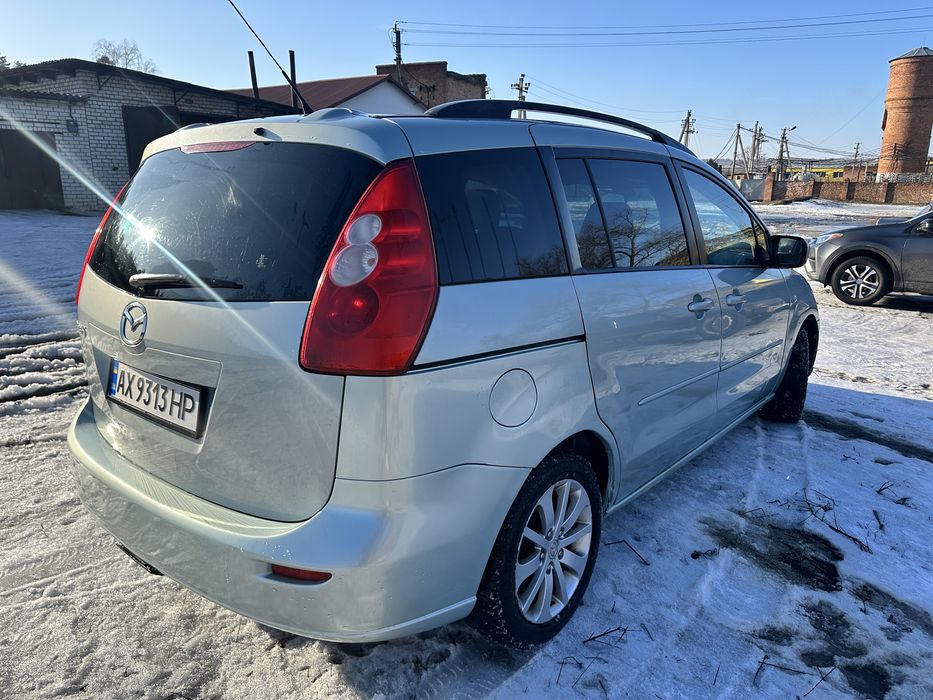 Мпродам мазду 5. 2005год