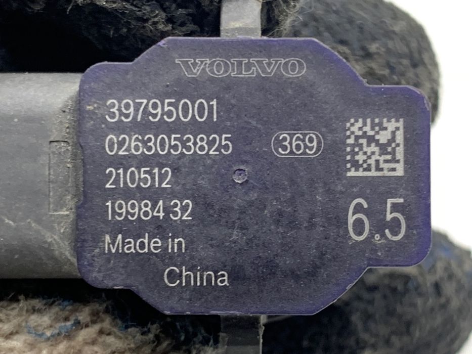 CZUJNIK PDC VOLVO XC60 II 39795001 SUV BIAŁY PARKTRONIK