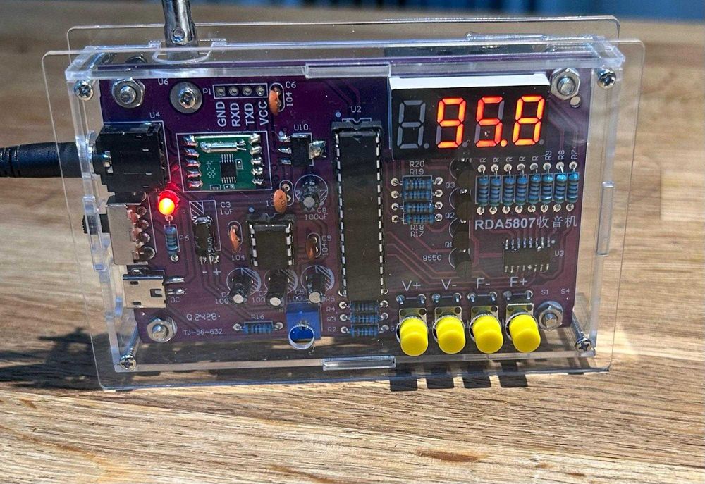 FM-радіо навчальний набір DIY KIT радіоприймач FM 87-108 МГц RDA5807S