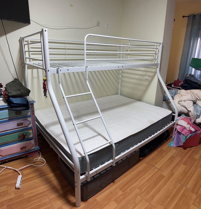 Beliche praticamente novo