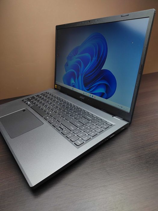 LAPTOP | Acer Aspire 5 | i7-1355U | 32GB RAM | 1TB SSD | Win11 FV