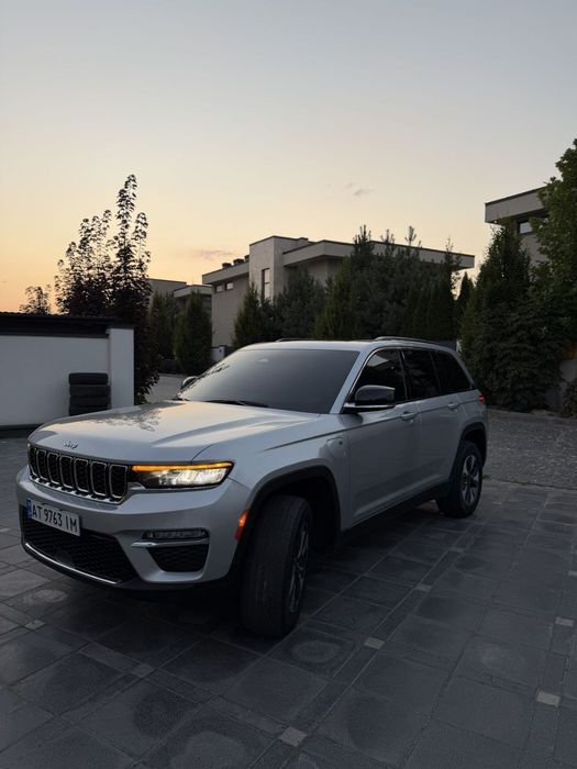Автомобіль Grand Cherokee limited