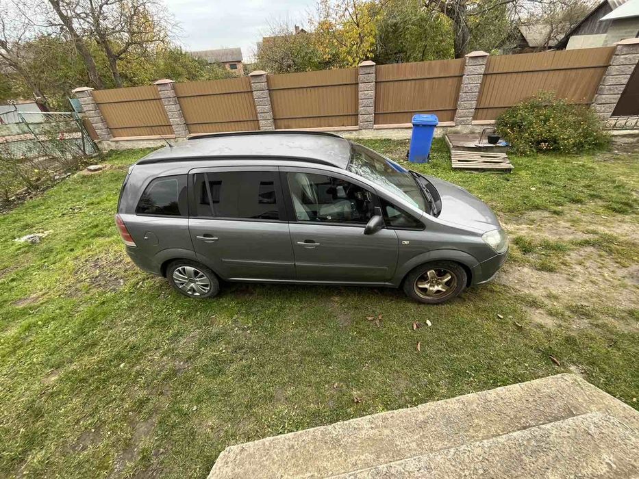 Продам авто опель зефіра 2006р 2.0д