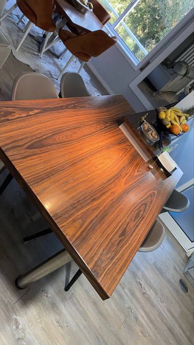 Conjunto de 4 cadeiras modernas