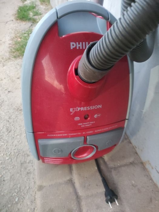 Пылесос philips 1800 Вт