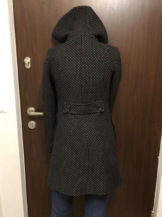 Płaszczyk damski De facto r. 36