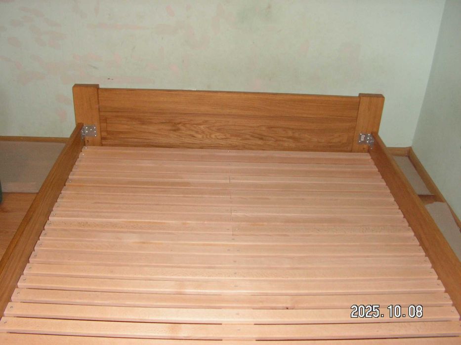 Łóżko z litego drewna dębowego 160 x 200  (czytaj opis)
