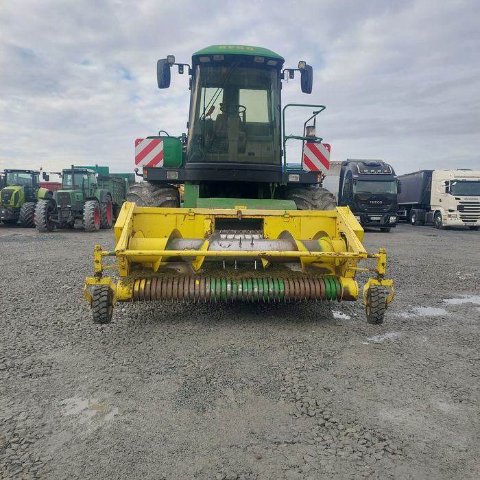 John Deere 6850 z pickup  do trawy