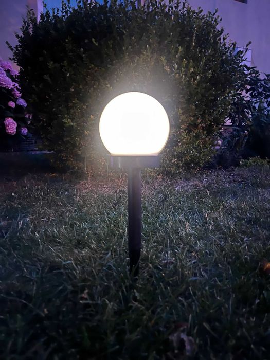 Lampy ogrodowe wbijane, solarne