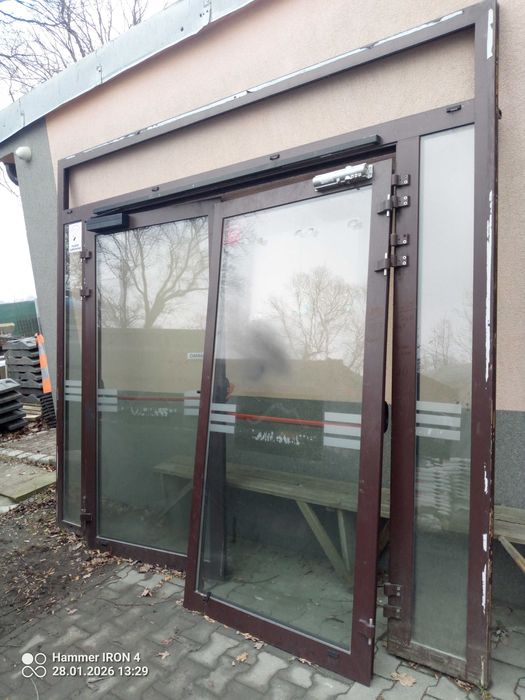 Okna drzwi aluminiowe / plastikowe