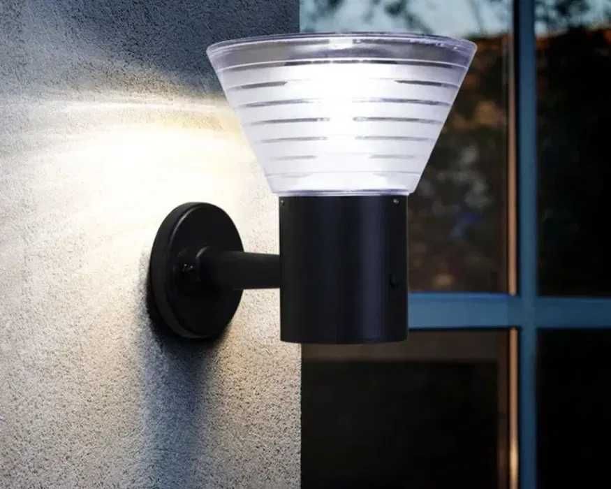 Сонячний садовий настінний світильник VÖGLER