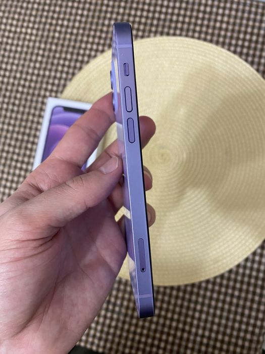 Продам iphone 12, 64gb, 84%