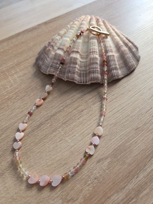 Naszyjnik choker z serduszek