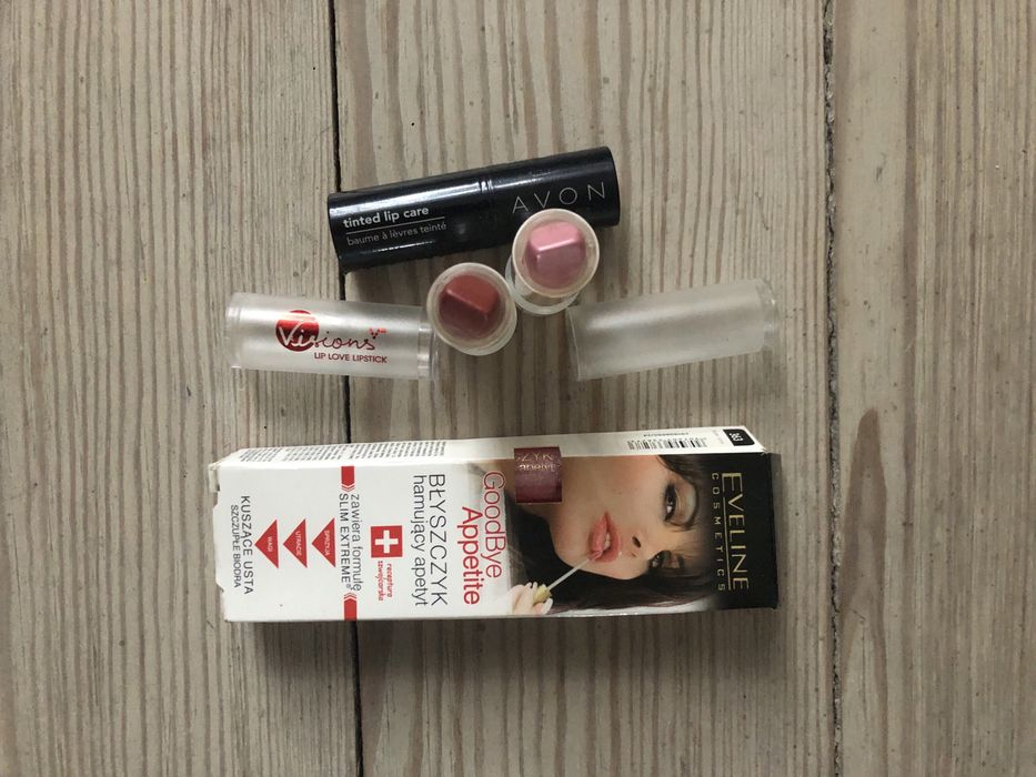 Nowe szminki do ust 3 sztuki + błyszczyk przeciw podjadaniu