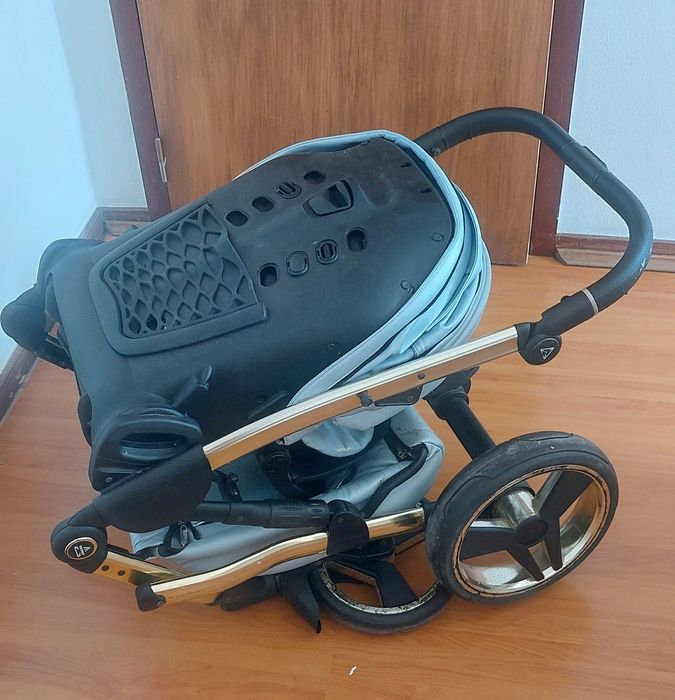 Carrinho de bebé