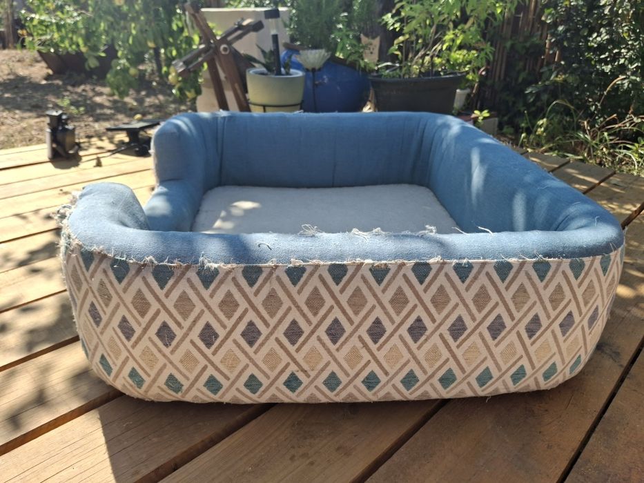 Cama feita à mão cão grande