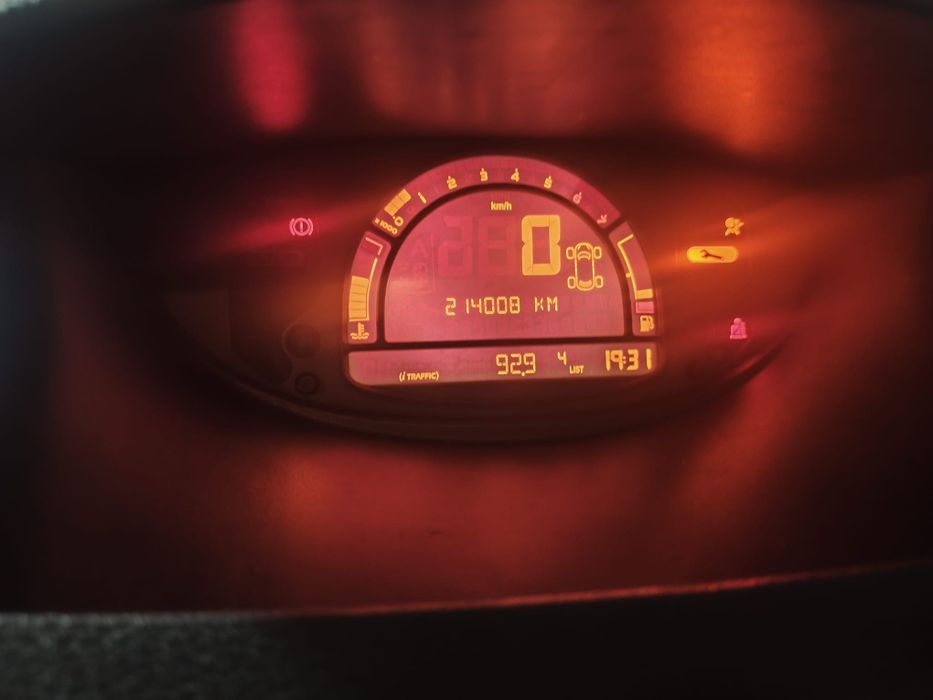 Renault Modus Muito Econômico Bem estimado foto 4