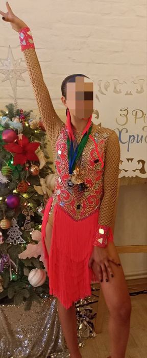 Сукня для бально-спортивних танців