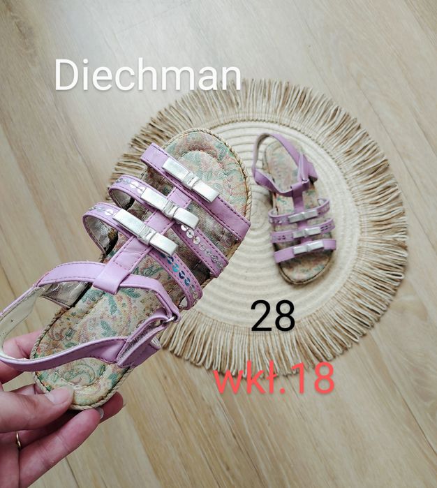 Sandałki dziecięce r.28 wkl.18