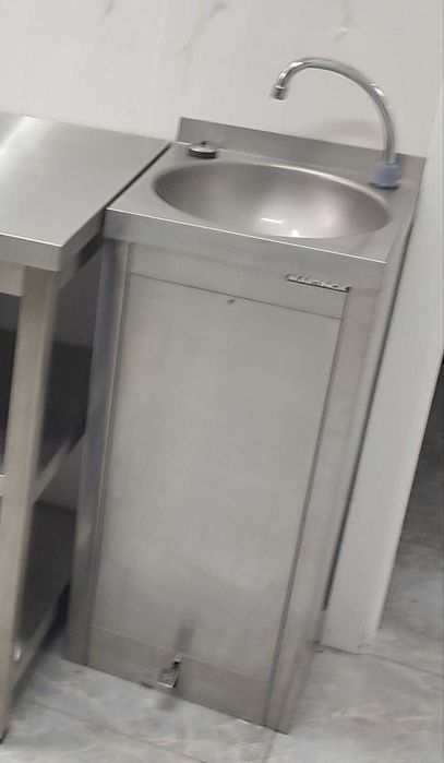 Pio lava mãos com pedal. INOX