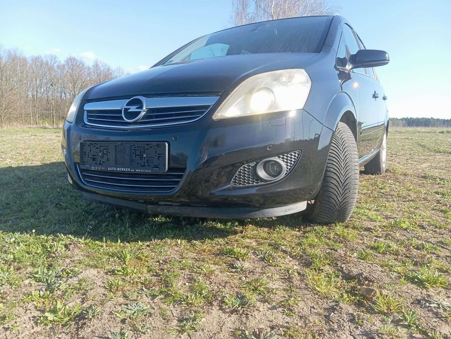 ZAMIANA. Opel Zafira B II Polift 1.8 benz 140KM 264tys km 7 miejsc 2008r