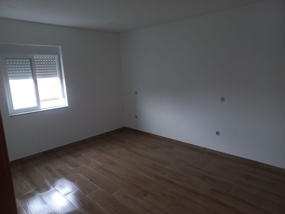 Arrendo andar moradia T2