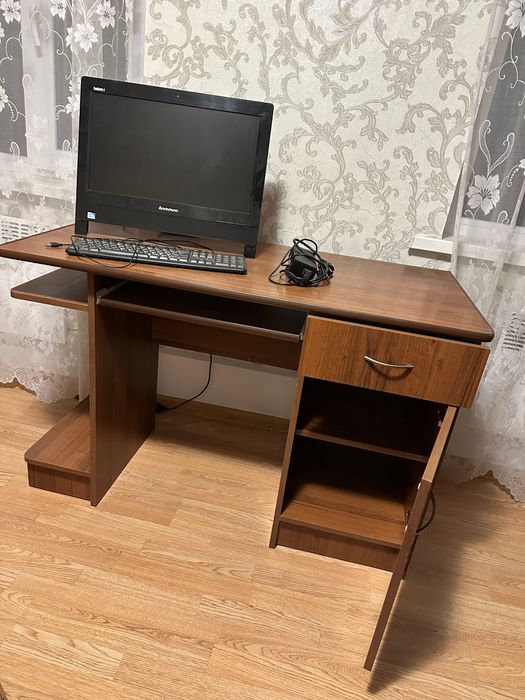 Меблі б/у пенал, стіл письмовий, тубма