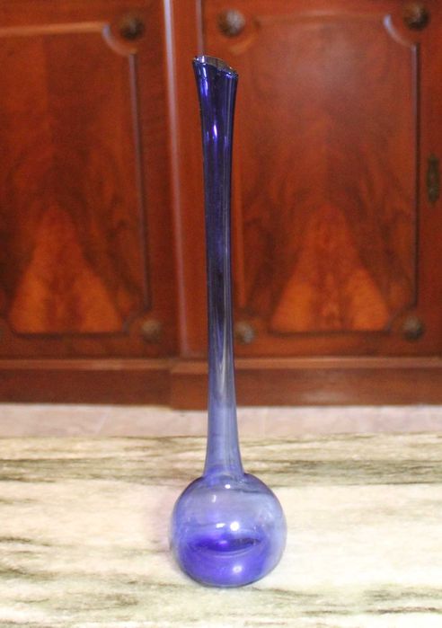 Vaso Solitário de vidro cobalto vintage, anos 60.