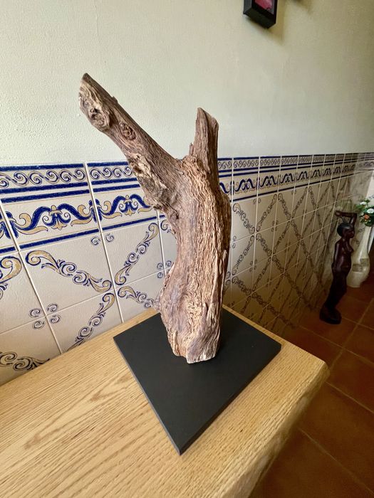 Escultura em madeira