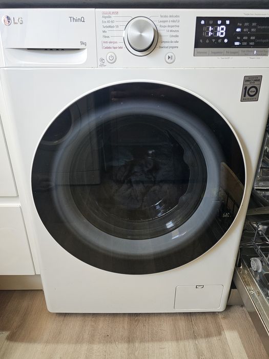 Máquina de lavar roupa LG 9 Kg