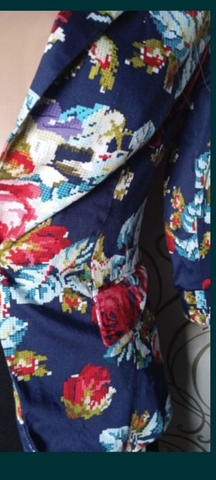 Пиджак  вышиванка 40,44р новый